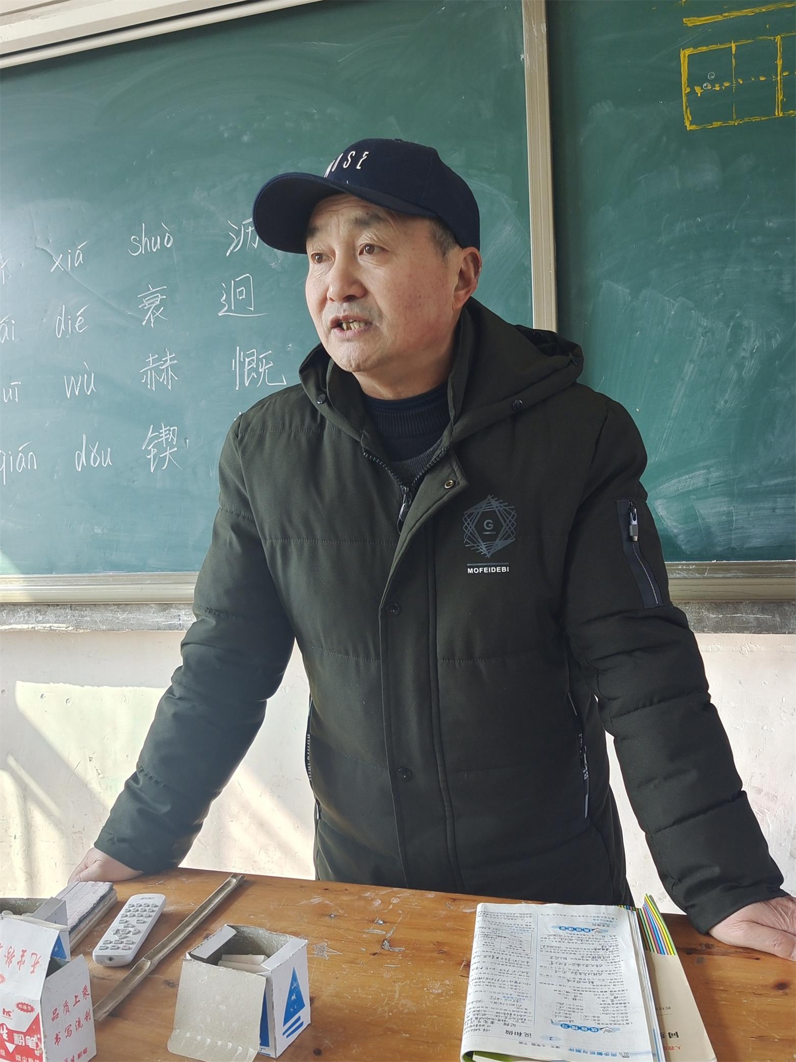周盛贤_20220223140457.jpg
