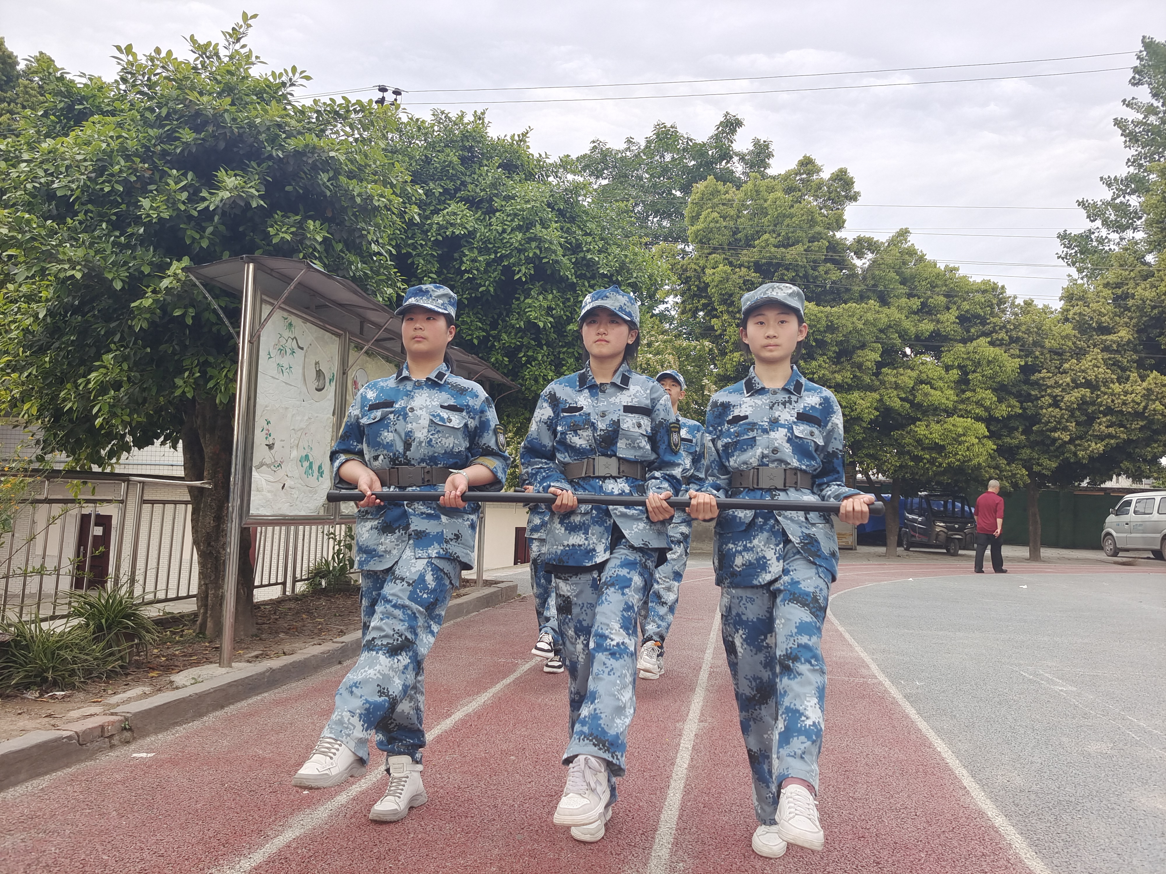 训练